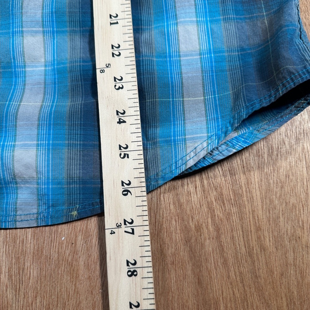 Columbia Plaid Button Down Mens Small Blue Grey Hiking Ventilated AM7050 Shirt - Picture 4 of 8